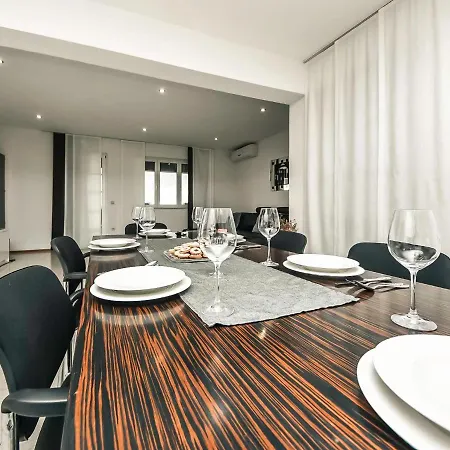 Ferienhaus Dalmacija By Interhome Suhovare
