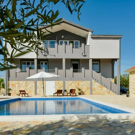 Dalmacija By Interhome 別荘