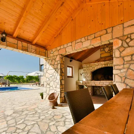 Ferienhaus Dalmacija By Interhome Suhovare
