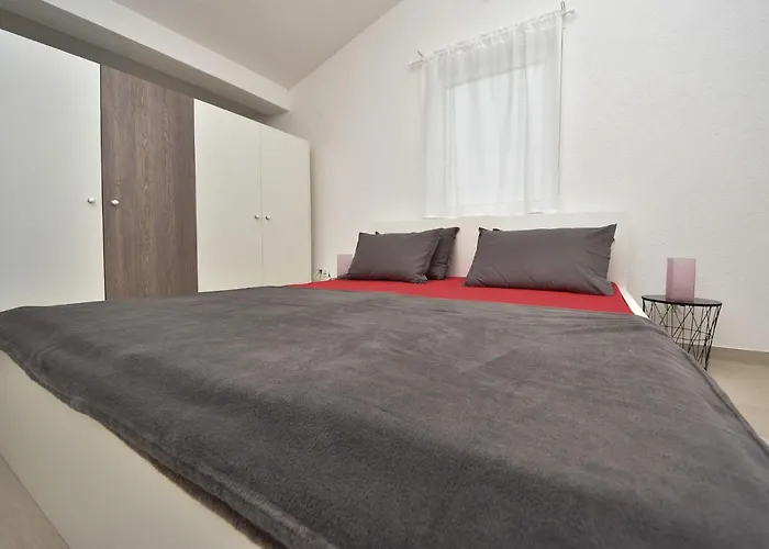 Nyaraló Dalmacija By Interhome *
